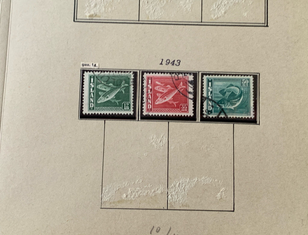 Island-Briefmarken-Sammlung auf Blättern 1873-1952