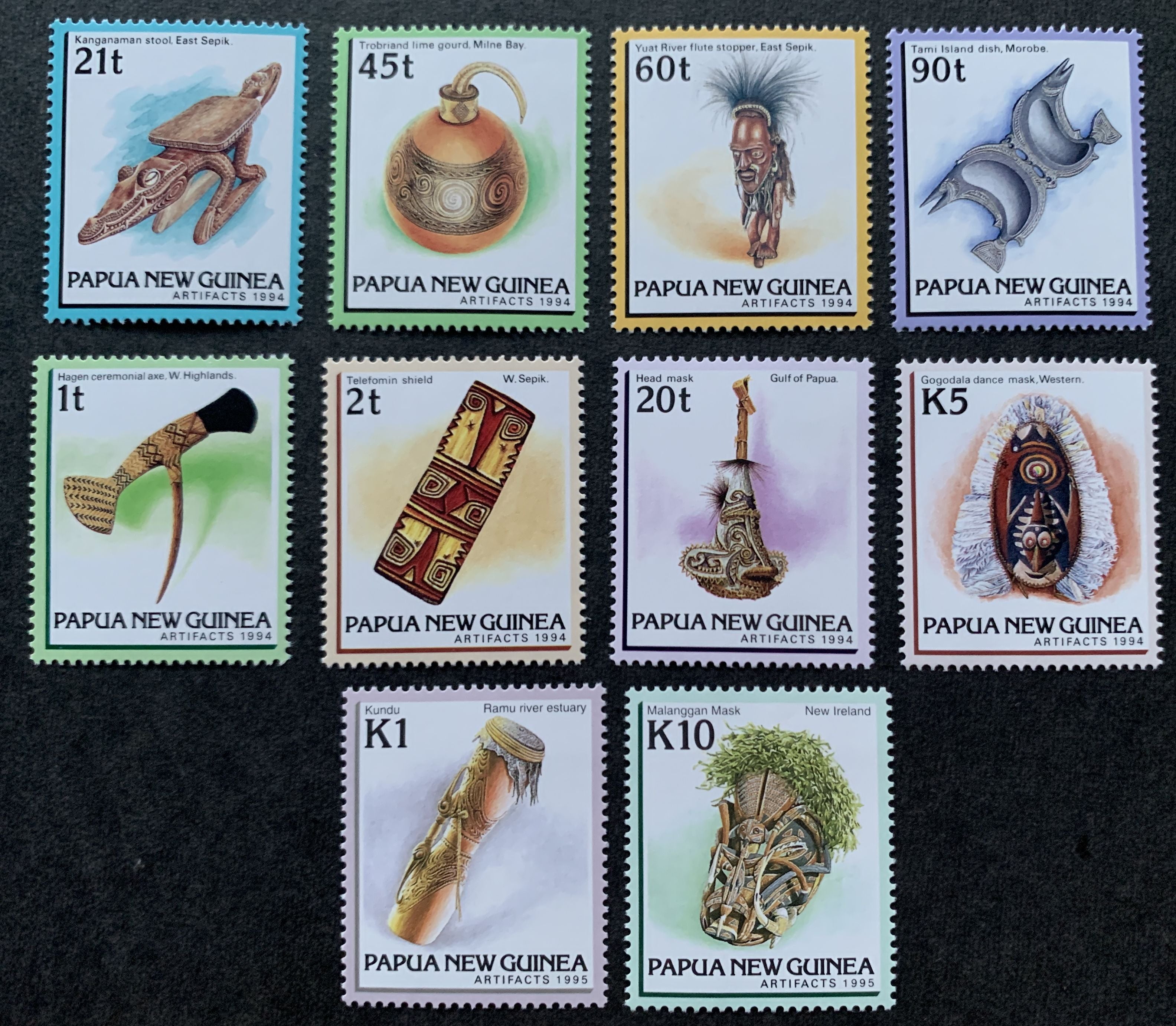 Papua Neuguinea 1994-1995 - 10 postfrische Briefmarken Kunsthandwerk